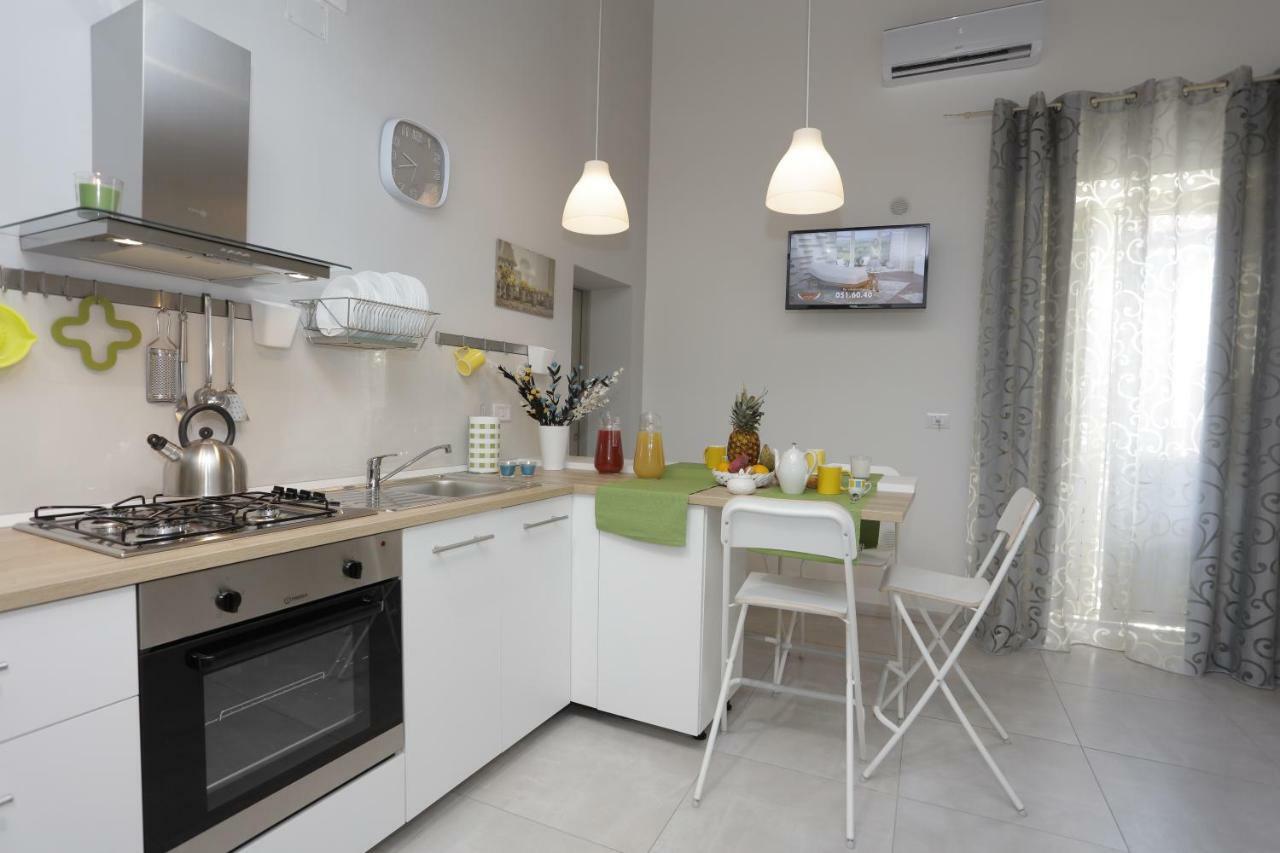 I Loft Di Nonna Vincenza Apartment คาตาเนีย ภายนอก รูปภาพ
