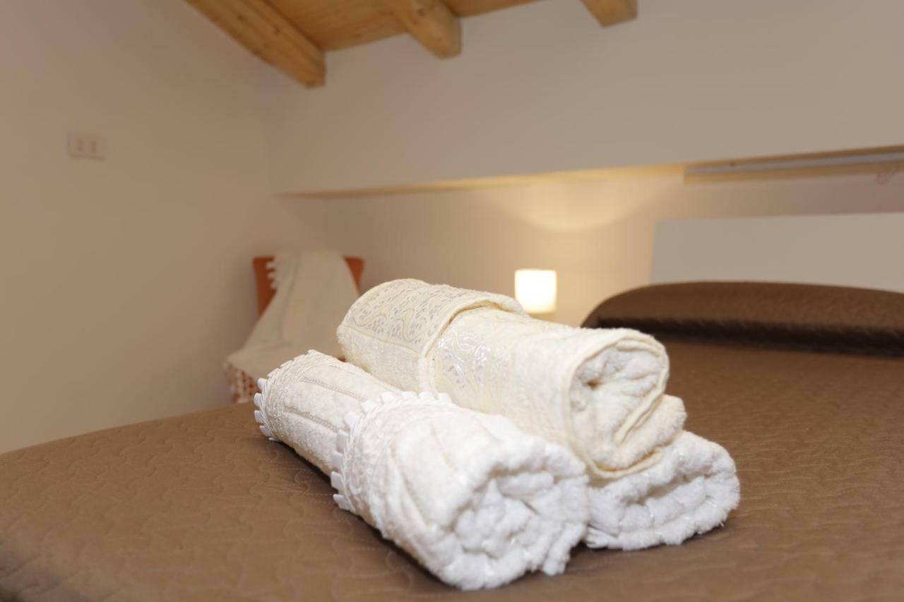 I Loft Di Nonna Vincenza Apartment คาตาเนีย ภายนอก รูปภาพ