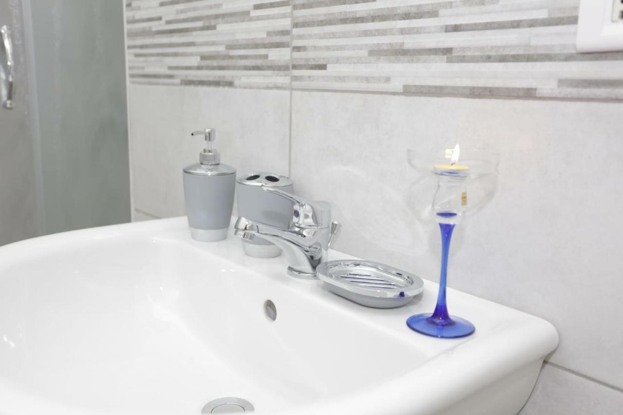 I Loft Di Nonna Vincenza Apartment คาตาเนีย ภายนอก รูปภาพ